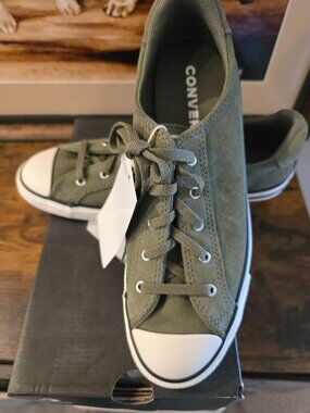 Woman's Shoes Converse Chuck Taylor All Star Dainty Suede Size 8 Khaki Green NEW